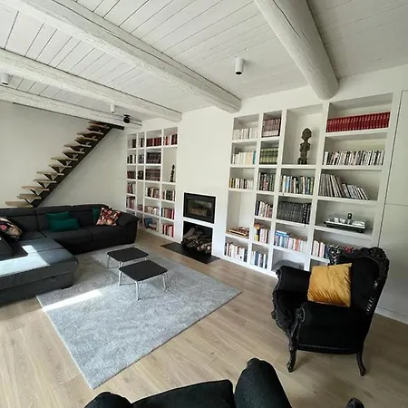 Moderne Au Calme Avec Piscine Privée Pour 6 Personnes