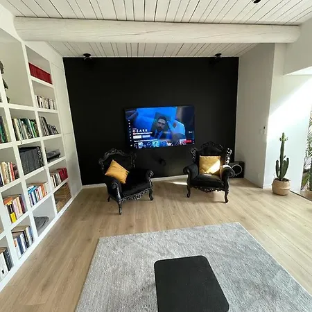 Villa Moderne Au Calme Avec Piscine Privée Pour 6 Personnes *